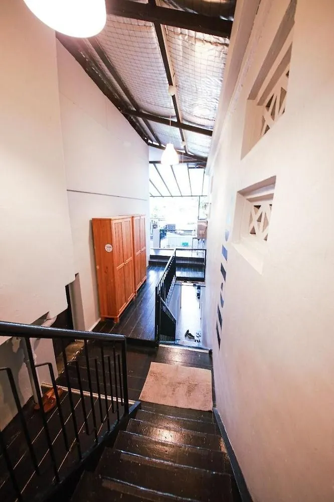 Moni Gallery Hostel Singapore Singapore