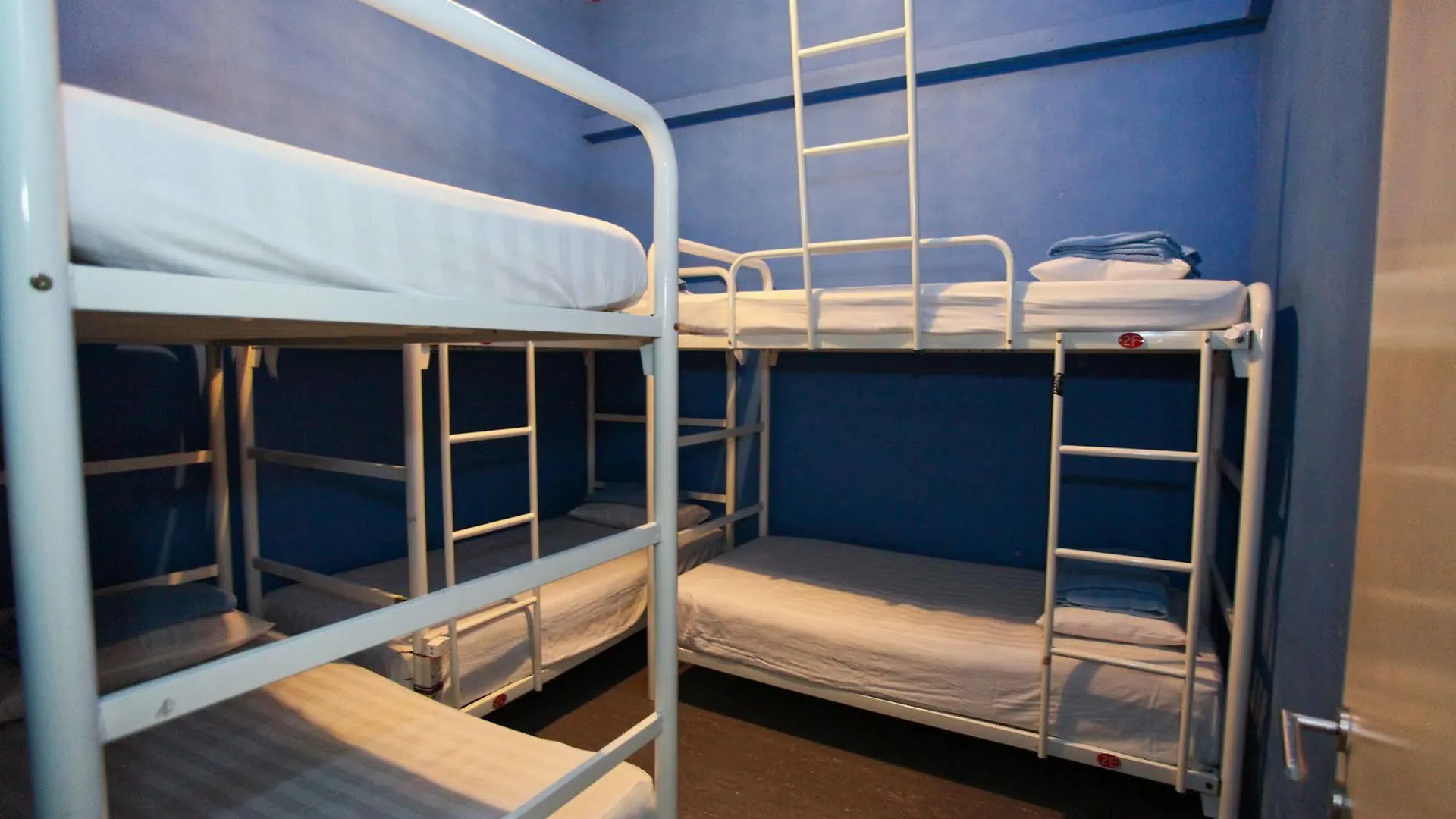 Moni Gallery Hostel Singapore Singapore