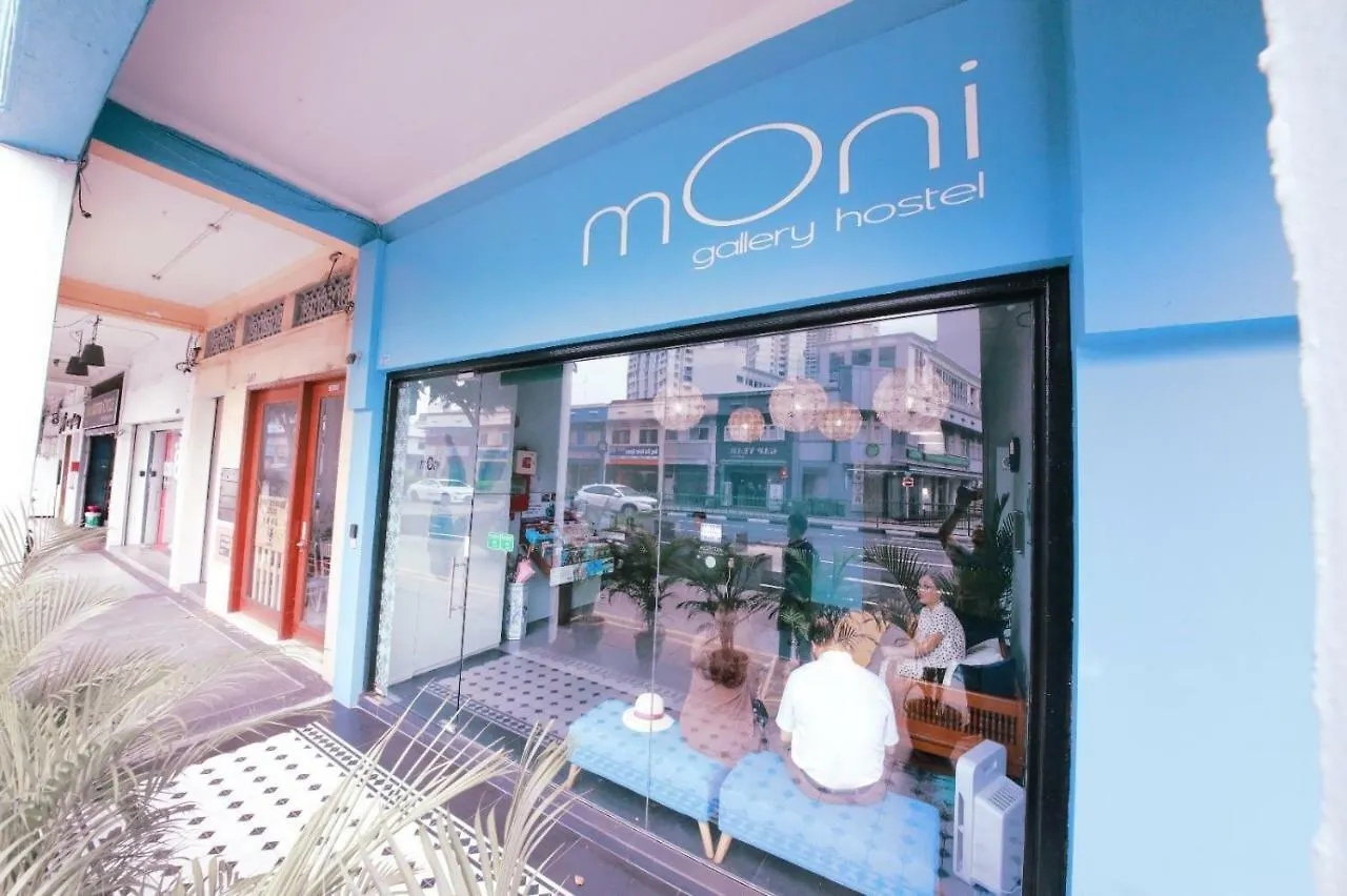 Contacten van Moni Gallery Hostel
